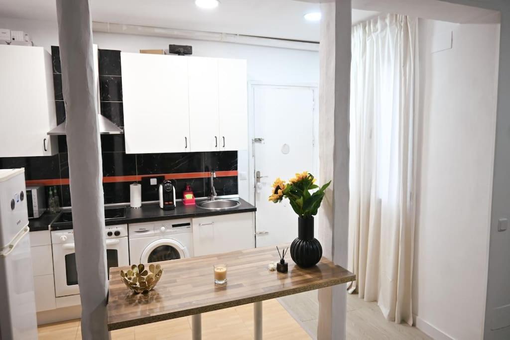 Agradable Apartamento Temporal De 1 Dormitorio En Madrid Pez30 Apartment Exterior photo
